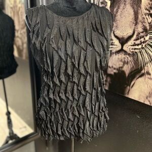 🖤🖤LIKE  NEW LAURA ASHLEY BLACK SLEEVELESS BLOUSE WZ PM🖤🖤